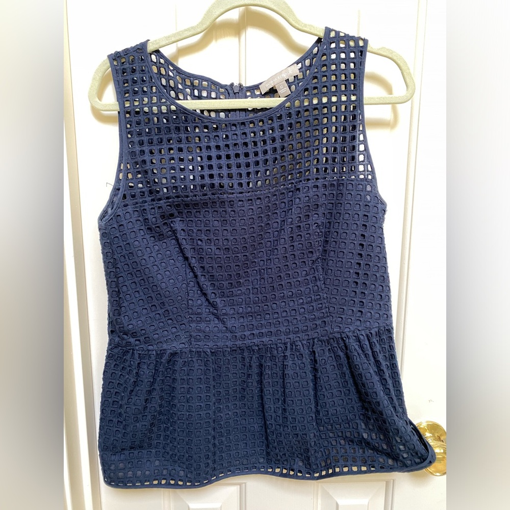 Banana Republic eyelet navy blue peplum blouse ￼